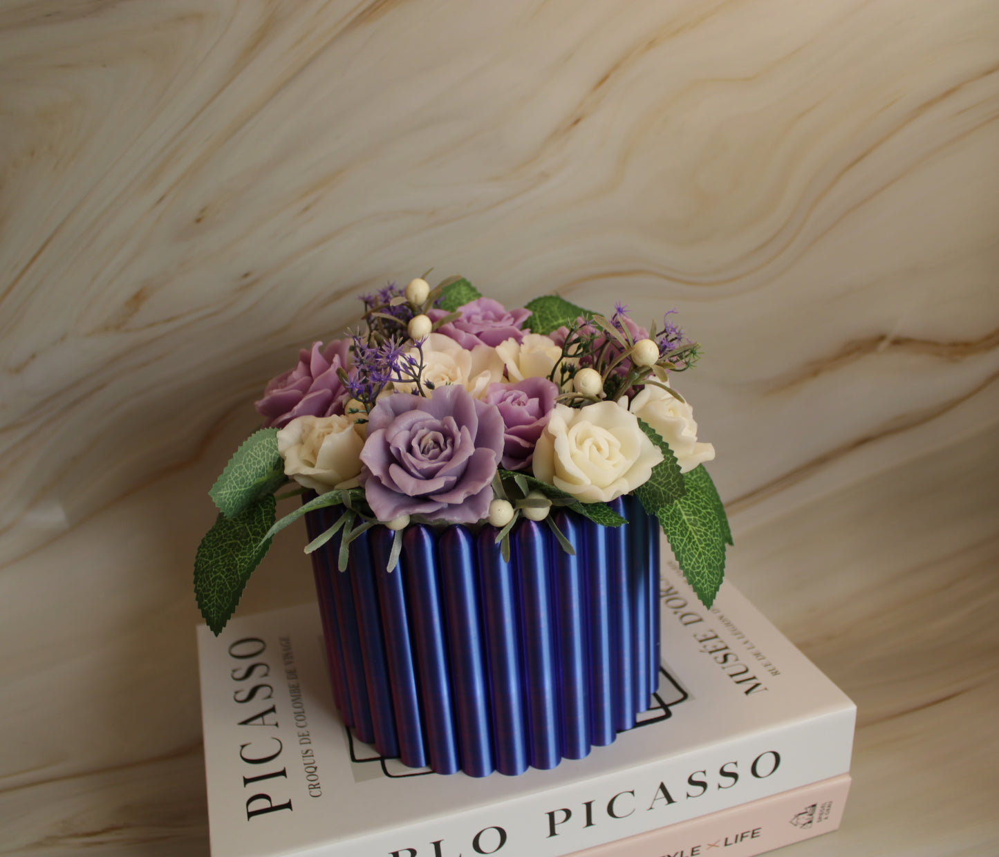 Muilo gėlės violetinės ir baltos