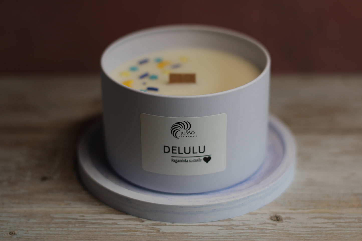 Kvepianti rankų darbo sojų vaško žvakė delulu