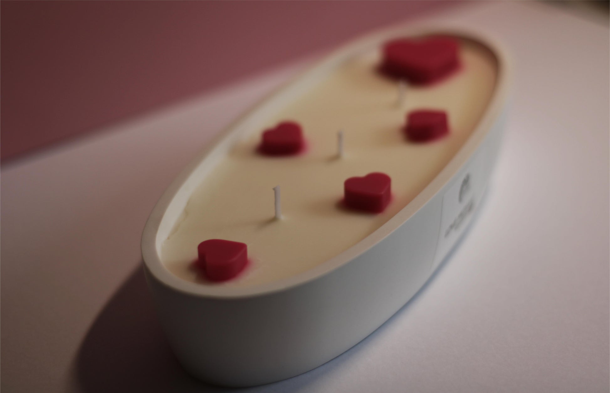 Kvepianti rankų darbo sojų vaško žvakė raudona