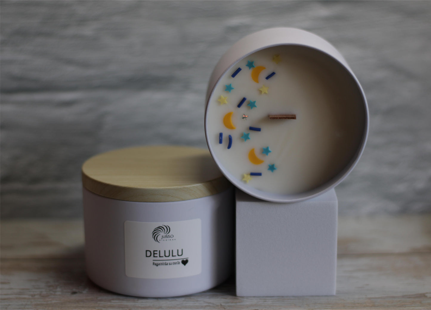 Kvepianti sojų vaško žvakė delulu