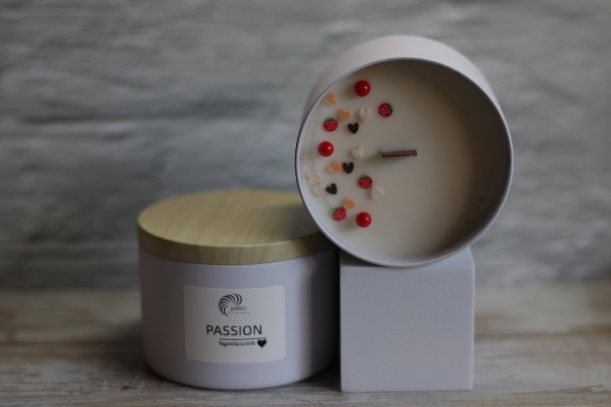 Kvepianti sojų vaško žvakė passion