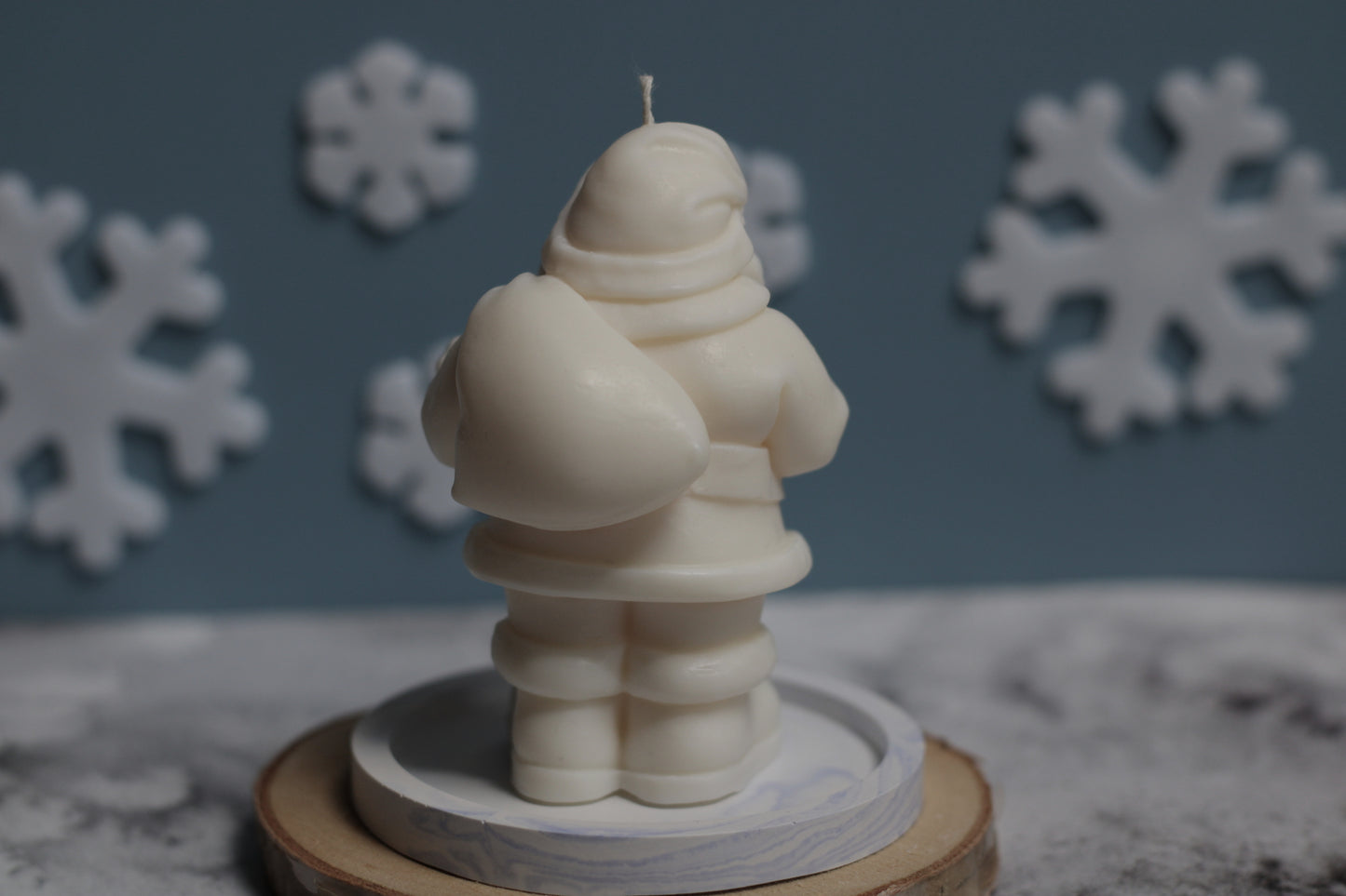 Rankų darbo sojų vaško žvakė KALĖDŲ SENELIS