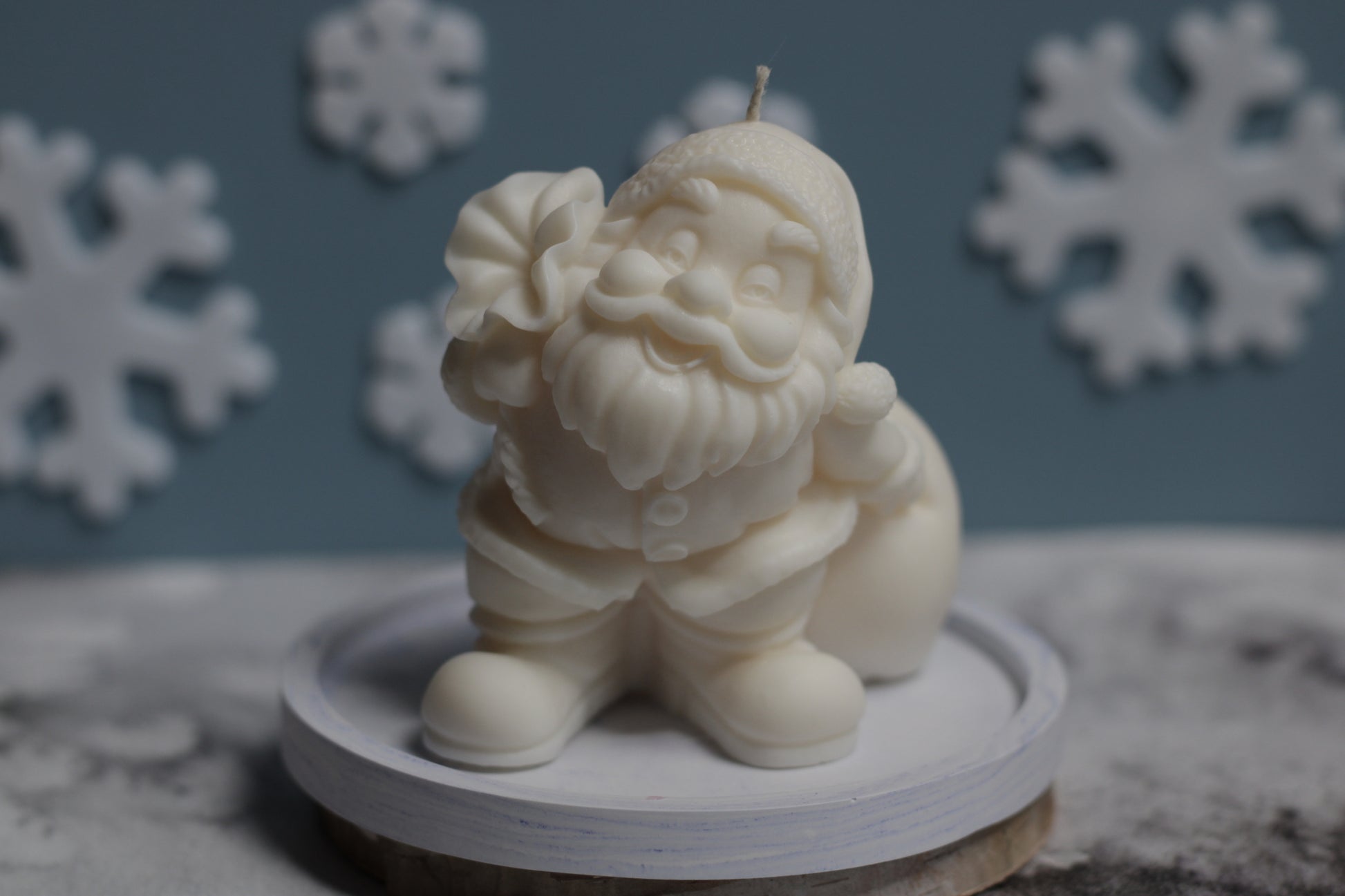 Dekoratyvinė sojų vaško žvakė LINKSMASIS NYKŠTUKAS