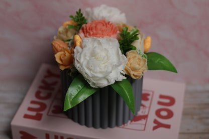 Dekoratyvinė muilo gėlių puokštė namų interjerui Simfonija