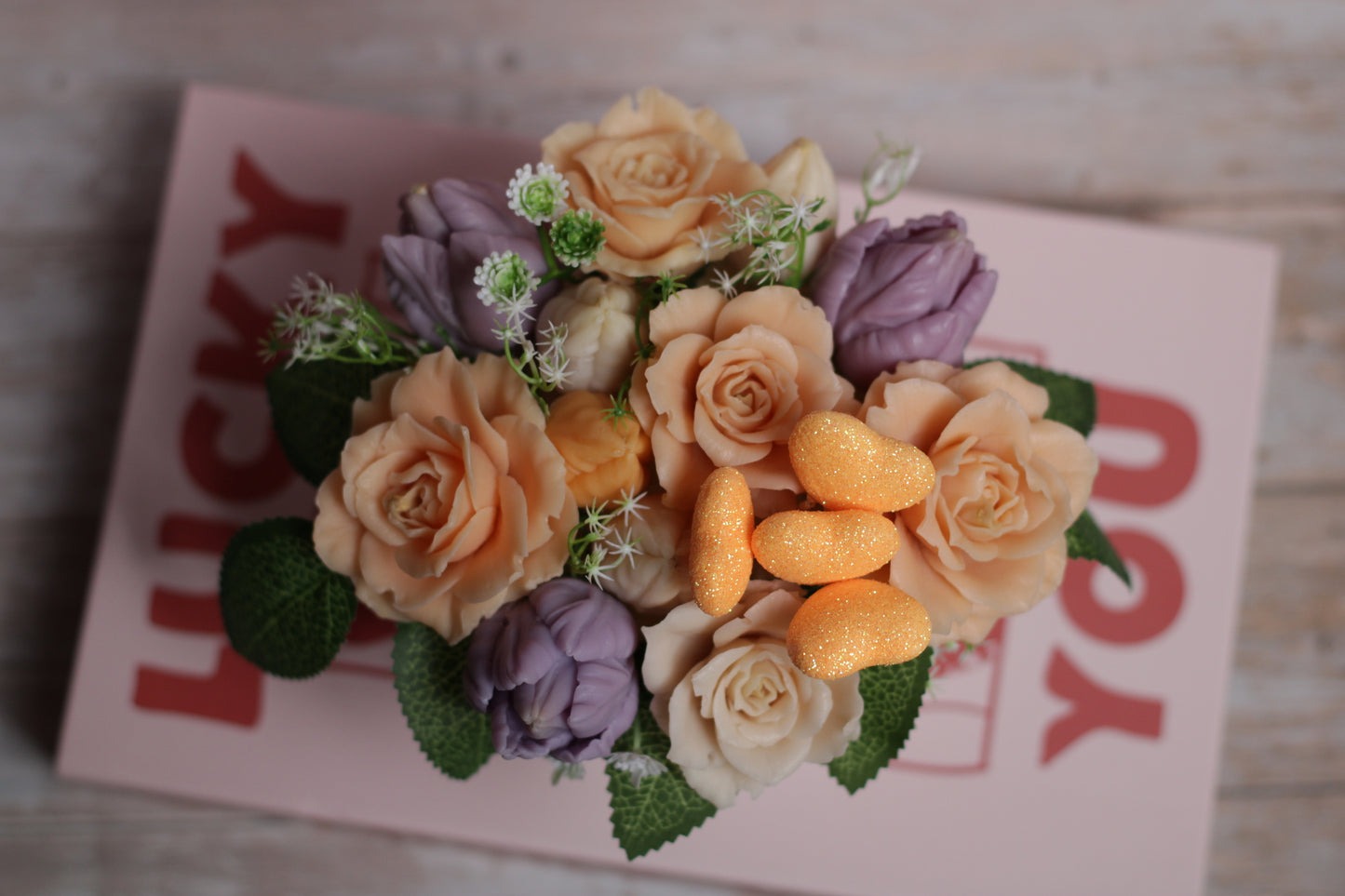 Muilo gėlių puokštė – stilinga ir praktiška dovanos idėja