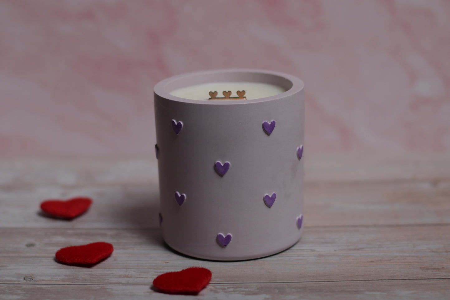 LOVE NOTES – kvepianti sojų vaško žvakė interjero akcentui