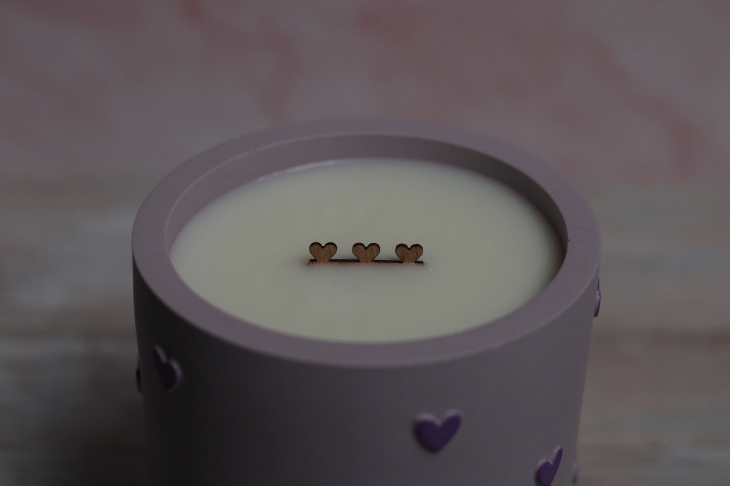 Rankų darbo gipso indas su sojų vaško žvake LOVE NOTES