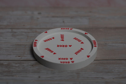 Akrilinis dekoratyvinis padėkliukas XOXO žvakėms ir interjerui