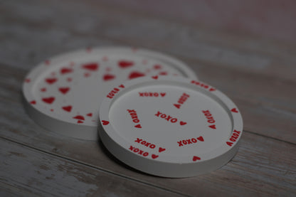 Rankų darbo akrilinis padėkliukas XOXO papuošalams ar žvakėms