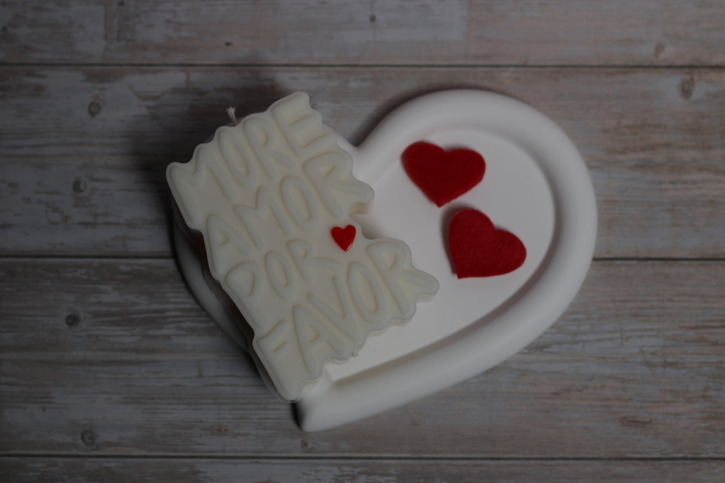 Rankų darbo sojų vaško žvakė More Amor Por Favor